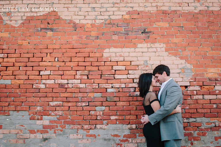 downtown-nashville-engagement-photographer-002